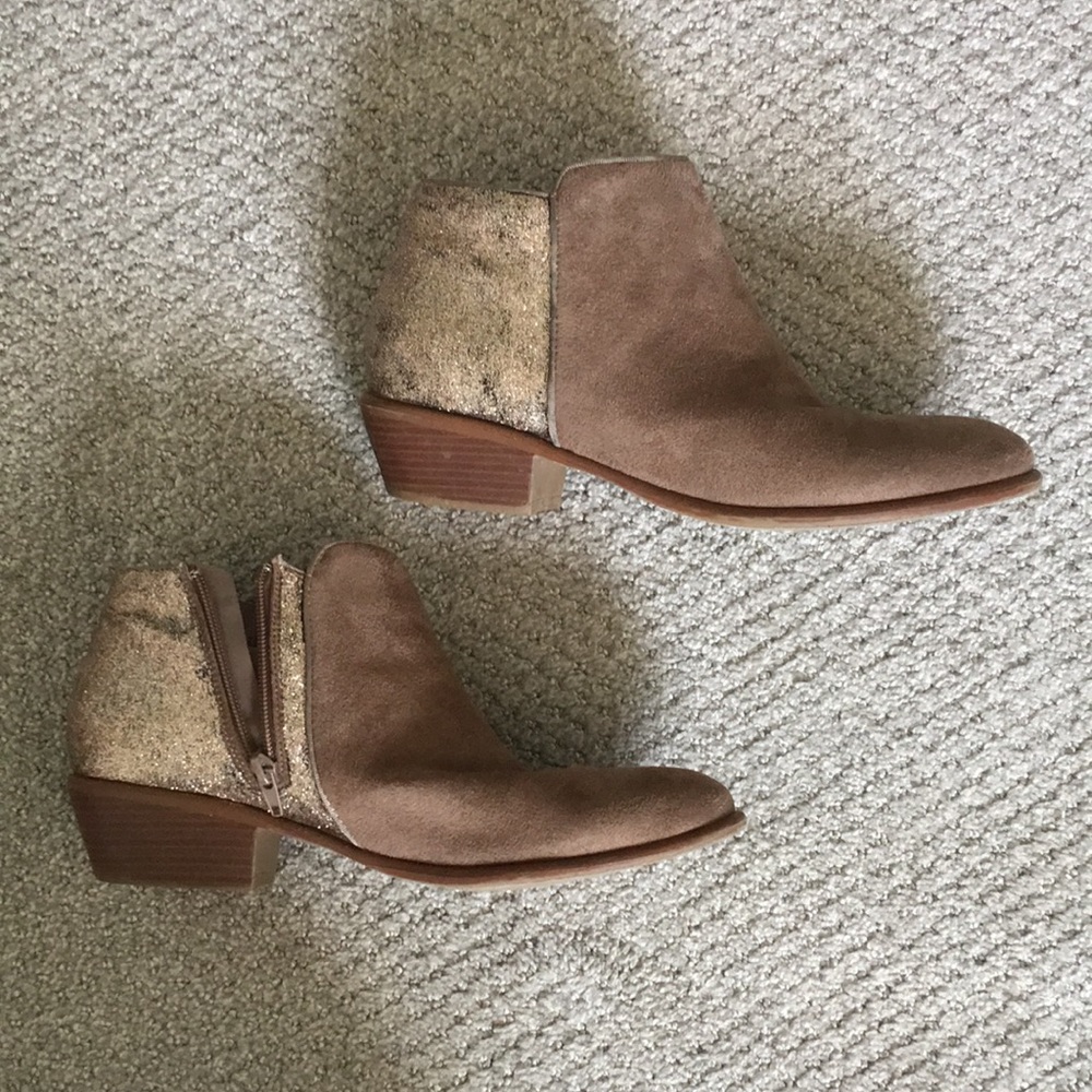 5/$15 Wild Dive Brown Sparkly Ankle Heeled Boots